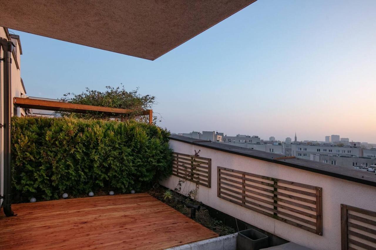 Dwupoziomowy, Rodzinny Apartament. Ochrona, Garaz. وارسو المظهر الخارجي الصورة