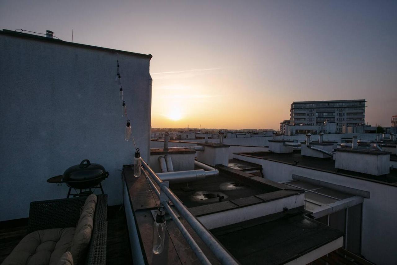 Dwupoziomowy, Rodzinny Apartament. Ochrona, Garaz. وارسو المظهر الخارجي الصورة