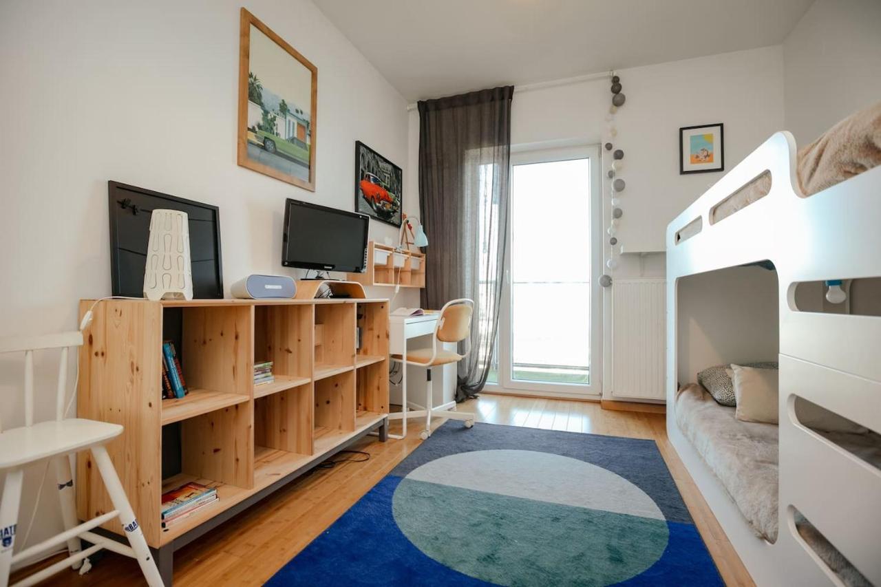 Dwupoziomowy, Rodzinny Apartament. Ochrona, Garaz. وارسو المظهر الخارجي الصورة