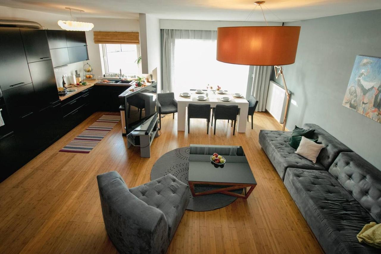 Dwupoziomowy, Rodzinny Apartament. Ochrona, Garaz. وارسو المظهر الخارجي الصورة